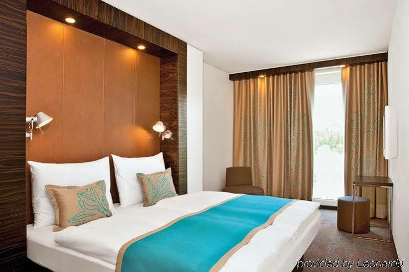 Motel One Nürnberg-City Exterior foto